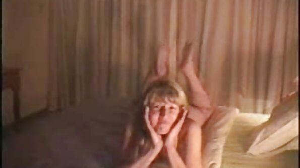 Süße lesbische бг порно 2020 Oralsex mit rothaarigem Babe Marie McCray